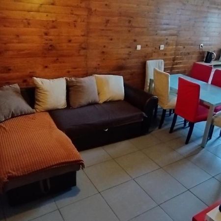 شقة Montreuil En Duplex المظهر الخارجي الصورة